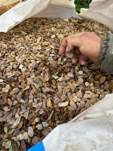 Златолит персиковый декоративная каменная крошка купить в Белорецке