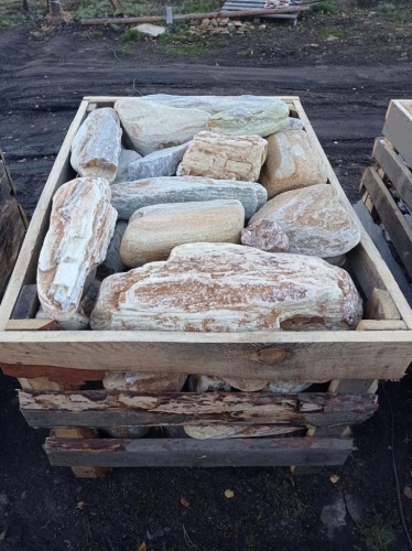 Златолит жёлтый, жёлто-зелёный глыбки и валуны для ланшафтного дизайна купить в Белорецке