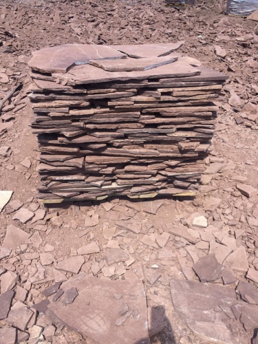 Плитняк лемезит бордовый для цоколя 1,5-2 см купить в Белорецке