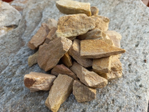Златолит жёлтый декоративная каменная крошка купить в Белорецке