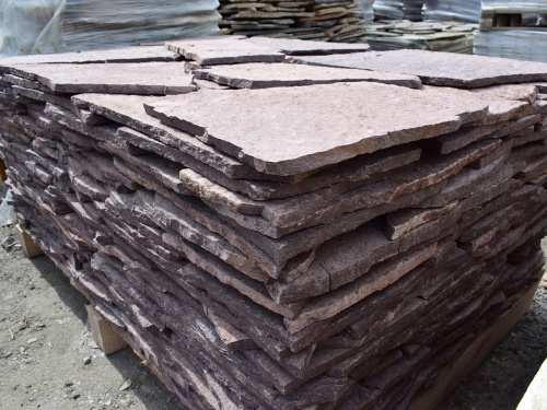 Плитняк лемезит бордовый для облицовки цоколя 20-25 мм  купить в Белорецке