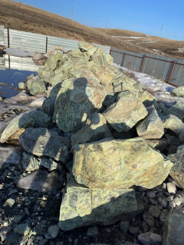 Камни для ландшафтного дизайна зелёные 10-60 килограмм купить в Белорецке