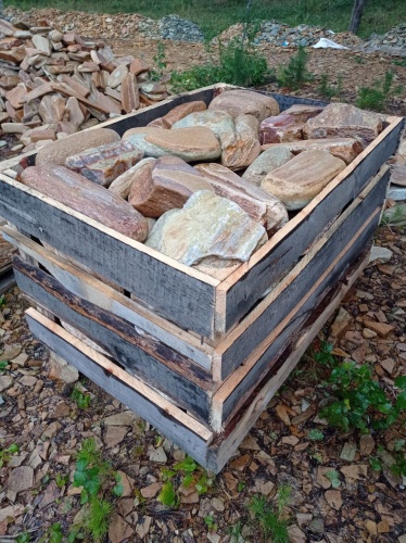 Златолит жёлтый, жёлто-зелёный глыбки и валуны для ланшафтного дизайна купить в Белорецке