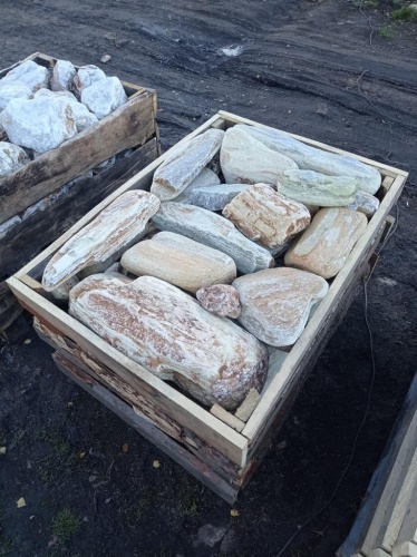 Златолит жёлтый, жёлто-зелёный глыбки и валуны для ланшафтного дизайна купить в Белорецке