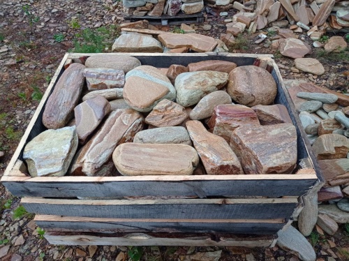 Златолит жёлтый, жёлто-зелёный глыбки и валуны для ланшафтного дизайна купить в Белорецке