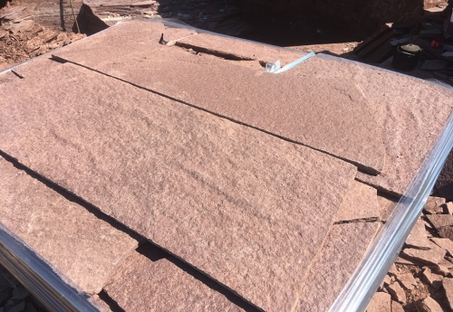 Плитняк лемезит бордовый для ступеней 20-25 мм купить в Белорецке